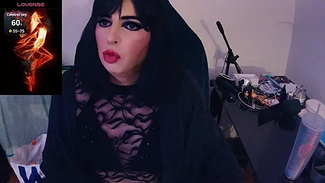 Snapshot of MissNadiaX06 chatting on 03-12-26, 05:39 MissNadiaX06 online show from 03-12-26, 05:39