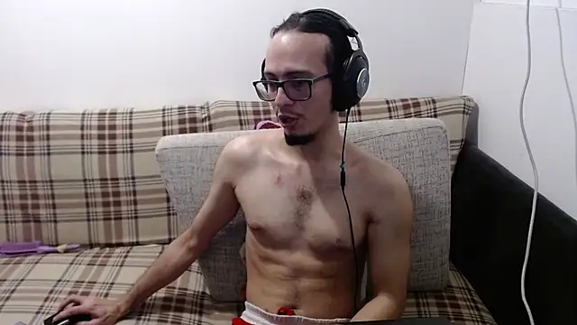 Snapshot of cholitohermoso chatting on 07-10-26, 03:34 cholitohermoso online show from 07-10-26, 03:34