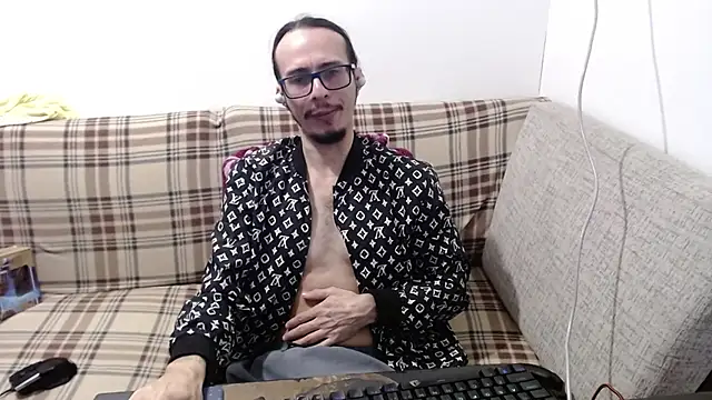 Snapshot of cholitohermoso chatting on 06-19-26, 03:51 cholitohermoso online show from 06-19-26, 03:51