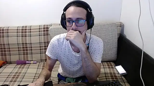 Snapshot of cholitohermoso chatting on 06-29-26, 02:39 cholitohermoso online show from 06-29-26, 02:39