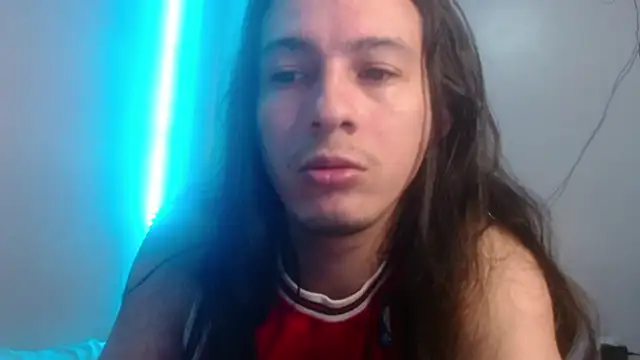 Snapshot of cholitohermoso chatting on 03-16-25, 02:44 cholitohermoso online show from 03-16-25, 02:44