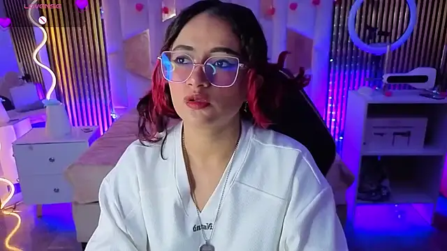 kristen tay online show from 04-01-26, 03:08