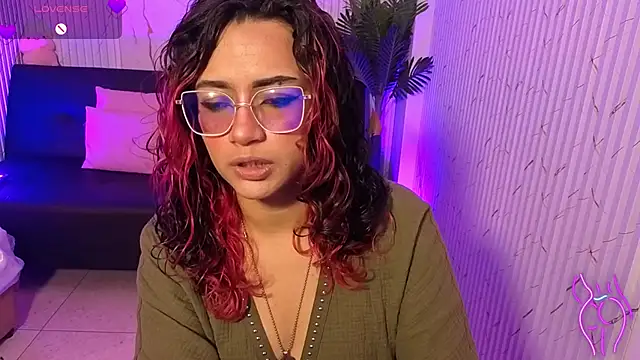 kristen tay online show from 04-12-26, 03:21