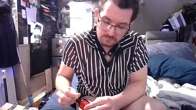 Sk00byJaXxX212 online show from 10-22-25, 11:14