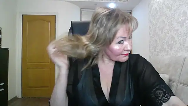 Snapshot of Victoria_secrets_ chatting on 09-25-25, 05:24 Victoria secrets  online show from 09-25-25, 05:24