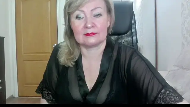 Snapshot of Victoria_secrets_ chatting on 07-11-26, 07:41 Victoria secrets online show from 07-11-26, 07:41