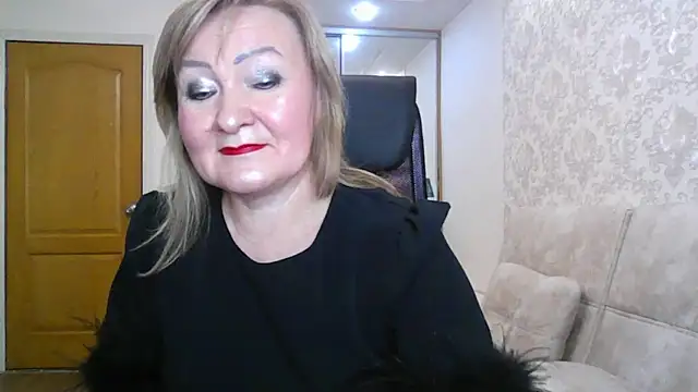 Snapshot of Victoria_secrets_ chatting on 10-13-25, 02:18 Victoria secrets  online show from 10-13-25, 02:18
