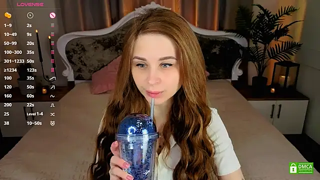 Snapshot of EvaRodi chatting on 04-18-26, 09:15 EvaRodi online show from 04-18-26, 09:15