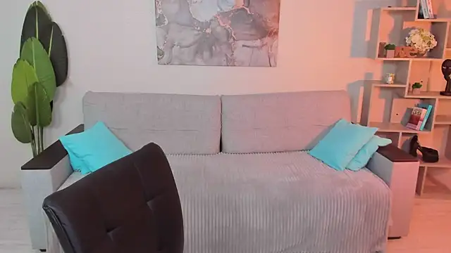 GabriellaMays online show from 10-09-25, 05:19