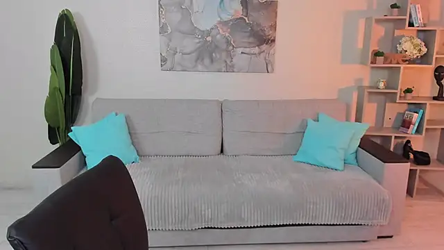 GabriellaMays online show from 10-11-25, 05:19