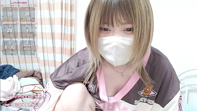 Snapshot of FUYU_rain chatting on 06-04-26, 01:10 FUYU rain online show from 06-04-26, 01:10