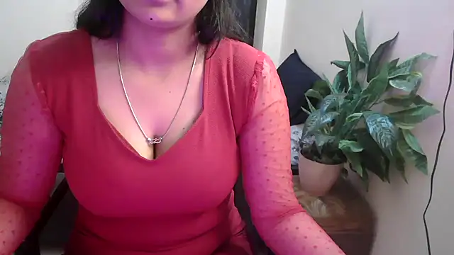 Snapshot of megancatluna chatting on 04-05-26, 10:00 megancatluna online show from 04-05-26, 10:00