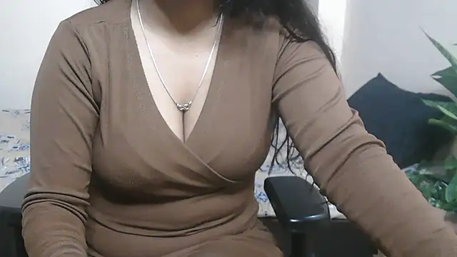 Snapshot of megancatluna chatting on 03-22-26, 05:00 megancatluna online show from 03-22-26, 05:00