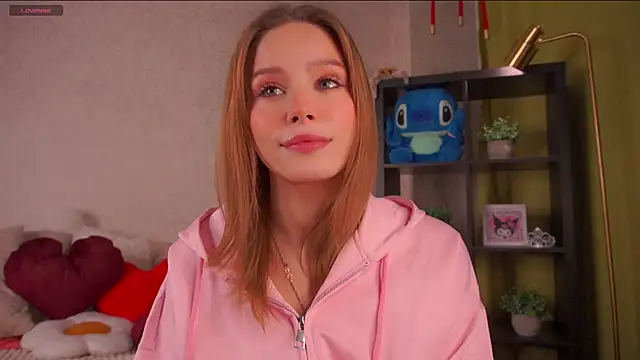 TaiteBayles online show from 03-24-26, 01:49