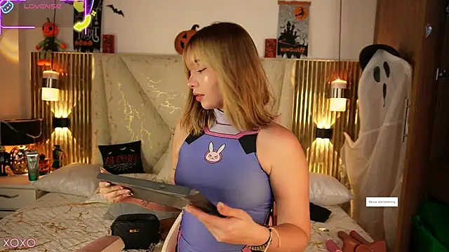 Julieta priv online show from 10-28-25, 02:16