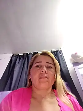 Snapshot of Guardianahot chatting on 03-14-25, 03:15 Guardianahot online show from 03-14-25, 03:15