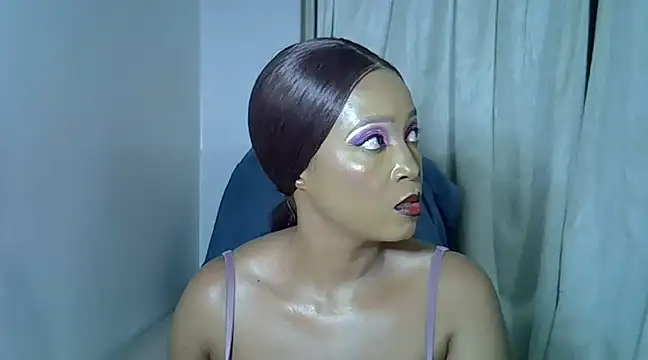 Snapshot of ChloeBab chatting on 02-17-25, 11:11 ChloeBab online show from 02-17-25, 11:11