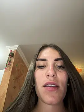 Snapshot of EMILY-07_ chatting on 02-18-25, 01:10 EMILY-07 online show from 02-18-25, 01:10