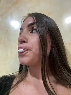 Snapshot of EMILY-07_ chatting on 03-11-25, 02:51 EMILY-07 online show from 03-11-25, 02:51