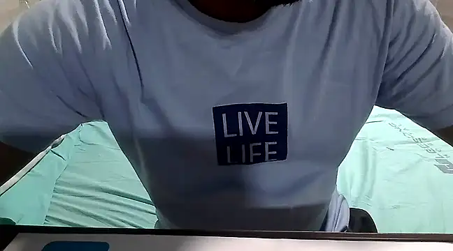 Snapshot of BadboySLR_8899 chatting on 02-26-25, 06:30 BadboySLR 8899 online show from 02-26-25, 06:30