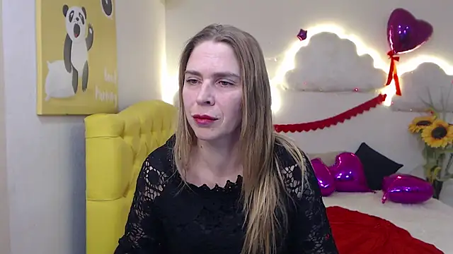 TessaDaybreak online show from 03-03-25, 04:36