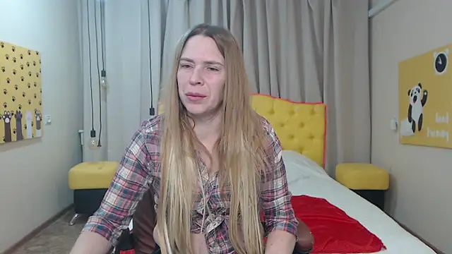 TessaDaybreak online show from 02-16-26, 07:40