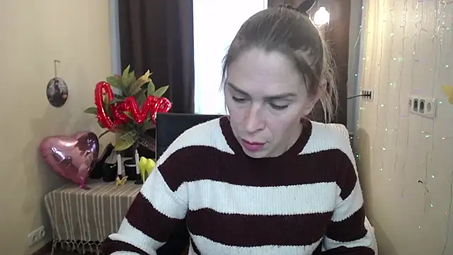 TessaDaybreak online show from 02-16-25, 10:54