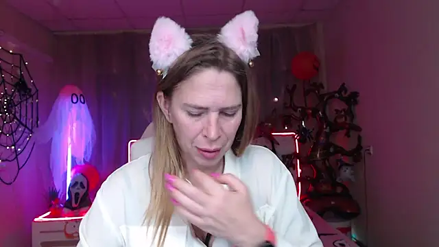 TessaDaybreak online show from 10-27-25, 08:15