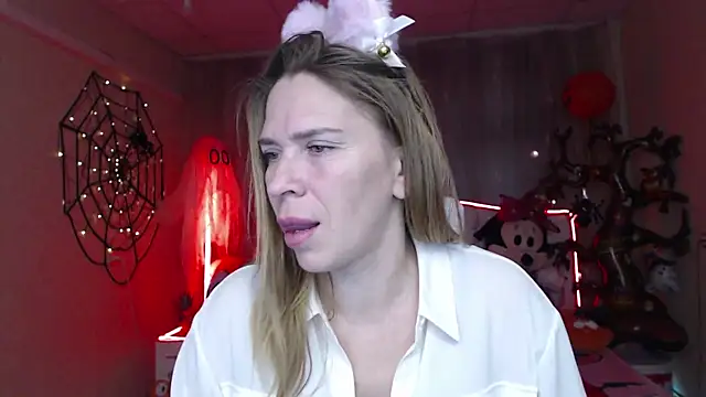 TessaDaybreak online show from 10-29-25, 08:13