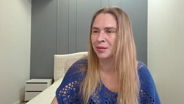 Snapshot of TessaDaybreak chatting on 07-19-26, 06:55 TessaDaybreak online show from 07-19-26, 06:55
