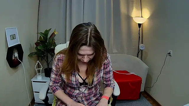 TessaDaybreak online show from 02-21-26, 07:43