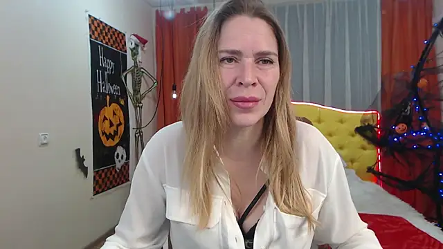 TessaDaybreak online show from 11-01-25, 08:52