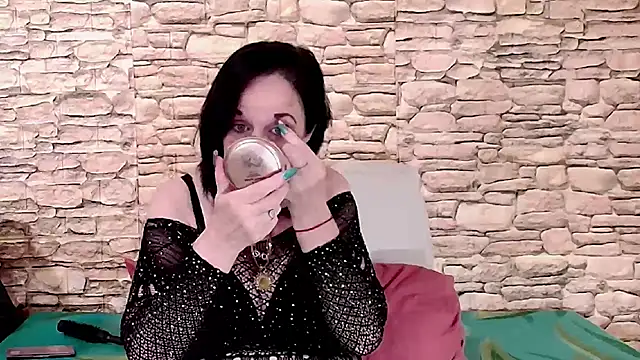 Snapshot of LuciousGrace chatting on 11-05-25, 05:16 LuciousGrace online show from 11-05-25, 05:16