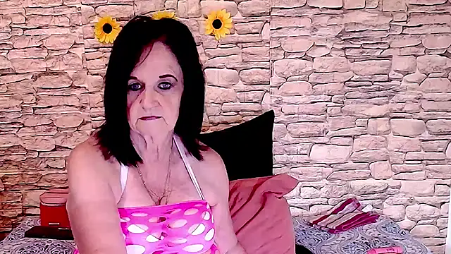 Snapshot of LuciousGrace chatting on 03-02-26, 04:57 LuciousGrace online show from 03-02-26, 04:57