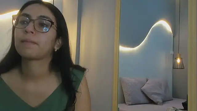 lucelly 15 online show from 11-23-25, 11:42