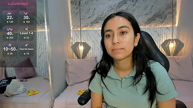 lucelly 15 online show from 12-14-25, 11:27