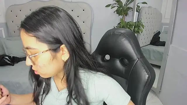 lucelly 15 online show from 02-22-26, 11:56