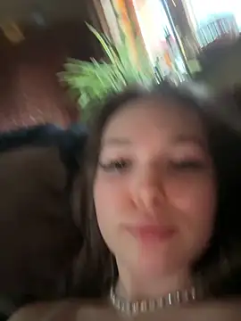 -Amora online show from 11-11-25, 12:22