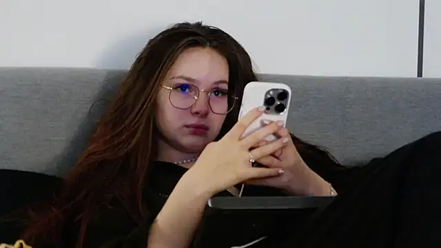 -Amora online show from 02-15-26, 02:05