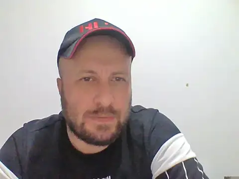 Snapshot of BellBort chatting on 01-12-26, 01:12 BellBort online show from 01-12-26, 01:12