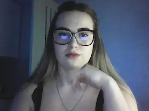 Snapshot of GoddessTenderness chatting on 02-14-25, 05:14 GoddessTenderness online show from 02-14-25, 05:14