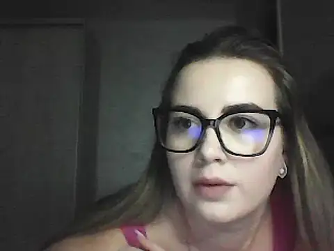 Snapshot of GoddessTenderness chatting on 02-16-25, 04:10 GoddessTenderness online show from 02-16-25, 04:10