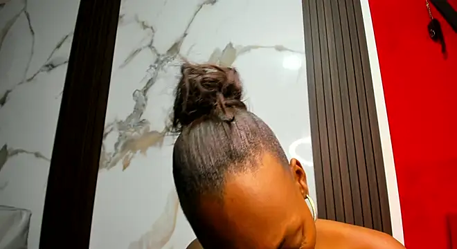 ebony valentina online show from 11-06-25, 01:53