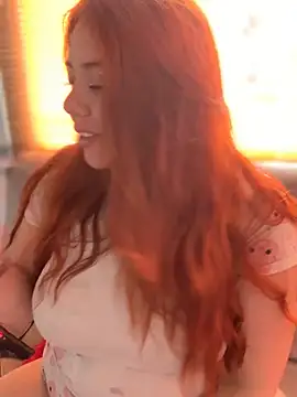 Snapshot of _ivyginger chatting on 02-24-25, 02:48 ivyginger online show from 02-24-25, 02:48