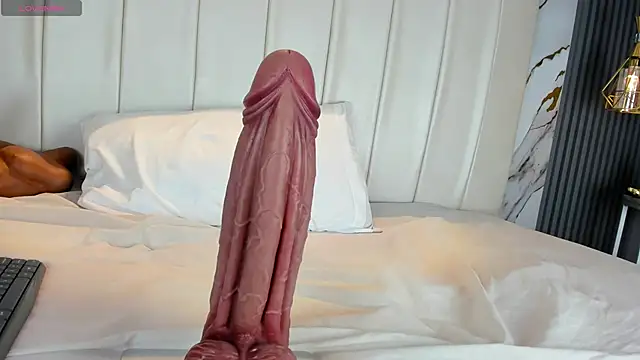 EvaMillins online show from 12-03-25, 04:24