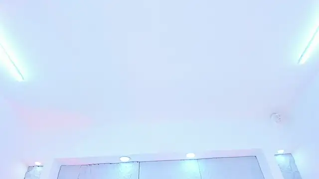 MiaMistrex online show from 12-18-25, 04:17