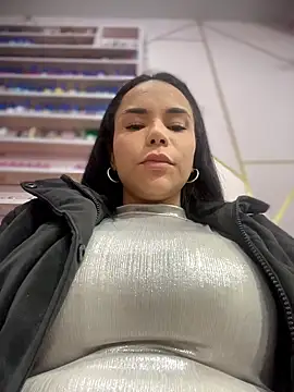 Naatalia online show from 12-17-25, 10:48