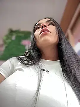 Naatalia online show from 11-24-25, 09:48