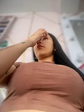 Naatalia online show from 01-14-26, 06:11