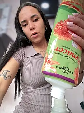 Naatalia online show from 11-20-25, 06:08